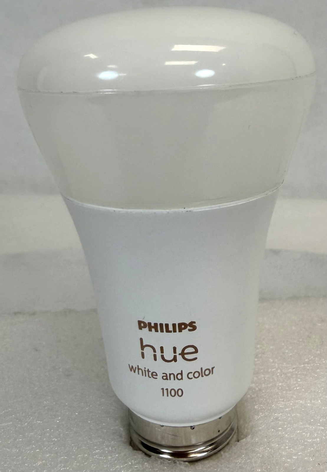 Philips Hue 75W Smart Lightbulb Color White 1100 Lumens A19 -FREE S/H