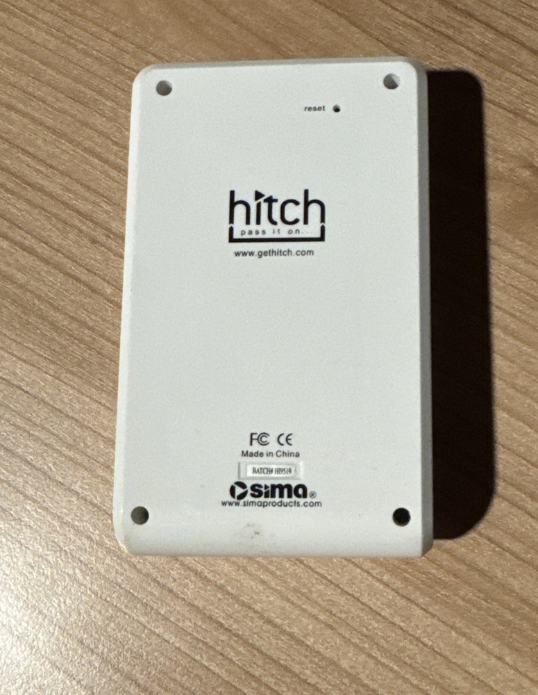 Sima Hitch USB Ipod Digital Data Transfer Device White 2-USB Ports LCD Display
