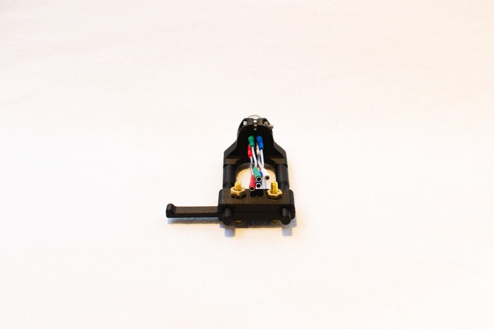 ZERSONIC - LIGHTWEIGHT HEADSHELL ADJUSTABLE AZIMUTH HI-FI TURNTABLE