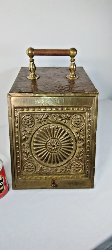Vintage Coal Box / Fireside Log Bin – Embossed Front – Fireplace Decor