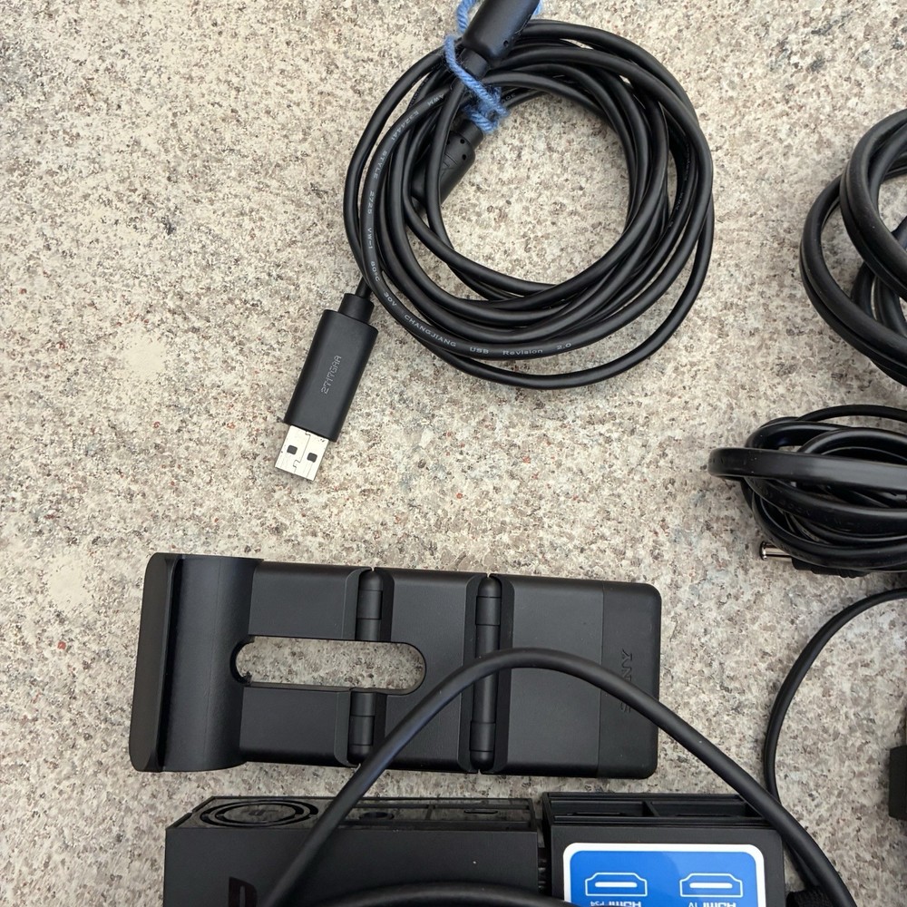 Sony PlayStation VR PSVR (PS4) CUH-ZVR2 Headset/Controllers/Camera Bundle