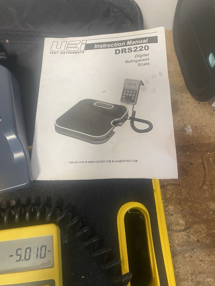 UEI DRS220 Refrigerant Scale and automatic charging feature