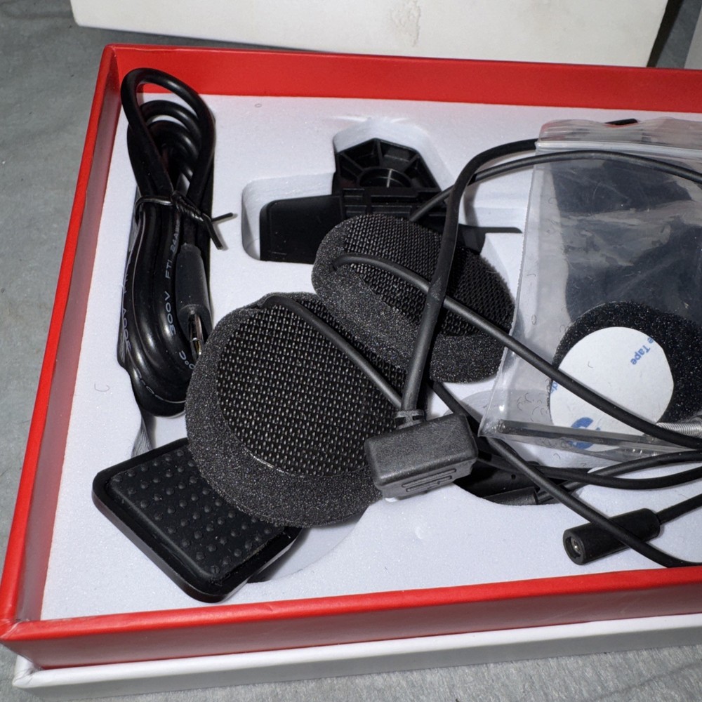 Moman CP-E Compack Edge Headset Helmet Intercom 1- Rider Kit UNTESTED