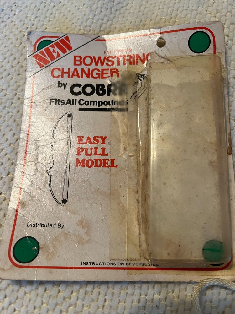 Cobra Bowstring Changer