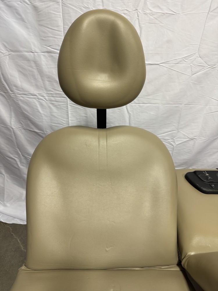 Midmark 630-003 Power Procedure Chair