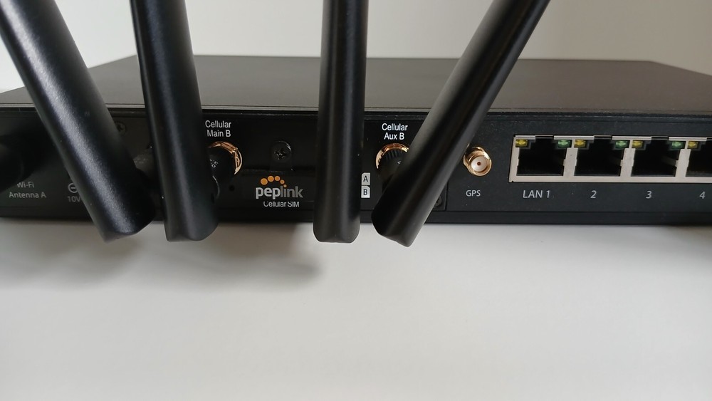 Peplink Balance 20X Router with LTE CAT-18 FlexModule Modem (Combo/Bundle)