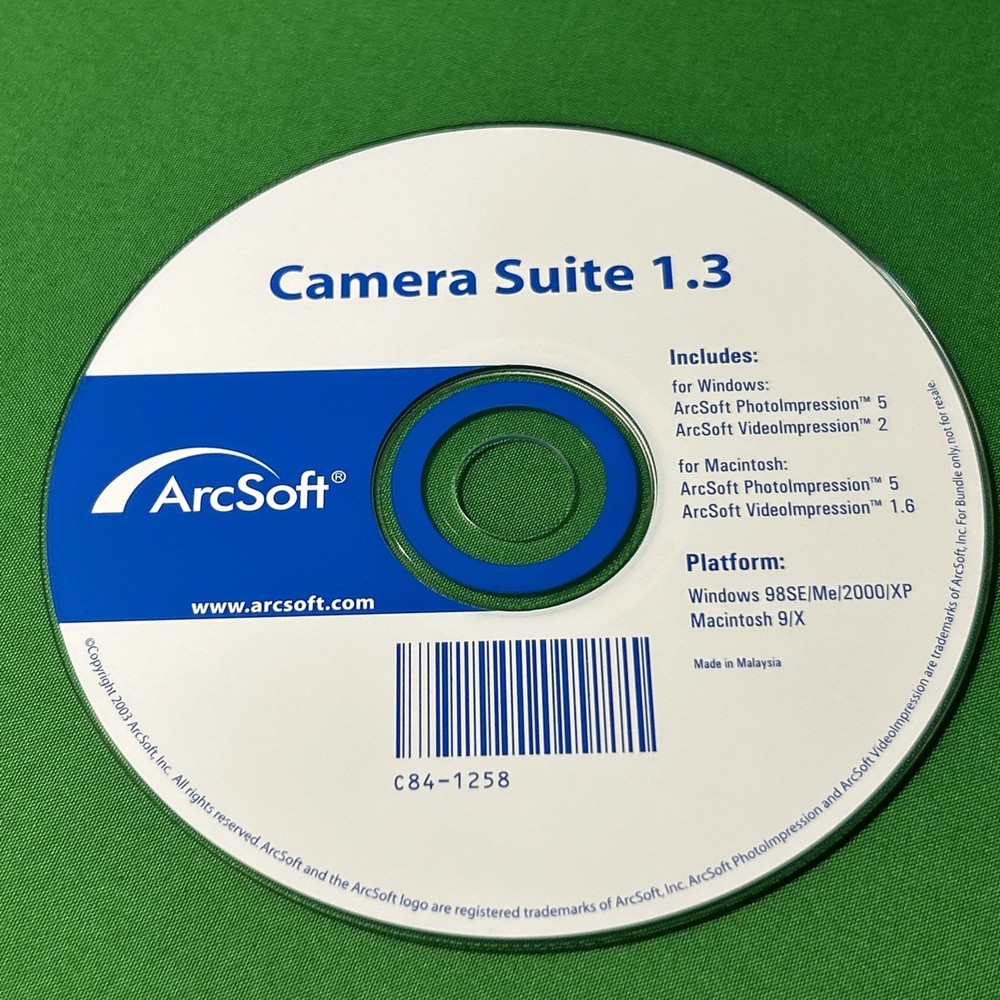 ARCSOFT  Camera Suite 1.3 Disk Mac/Windows CD-ROM DISC ONLY ( 2003)