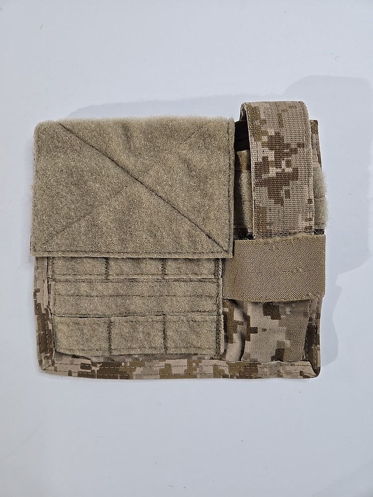 Eagle Industries AOR1 5A1 Admin Pouch w/Flashlight Holder