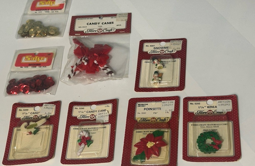Fibre-Craft Santa's Miniature Collection