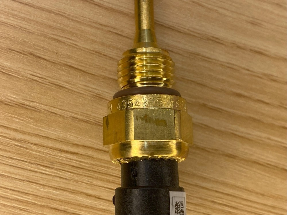 Genuine Cummins Coolant Temperature Sensor 4954905