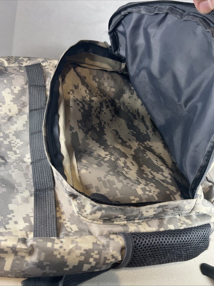U.S. Army Light Weight Nylon Digital Como Back Pack