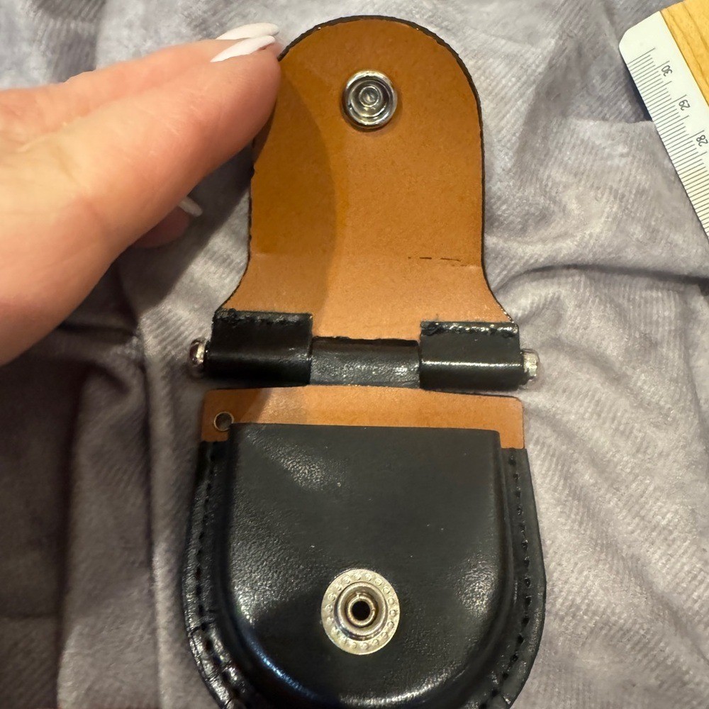 Black Leather Unmarked small handcuff holder