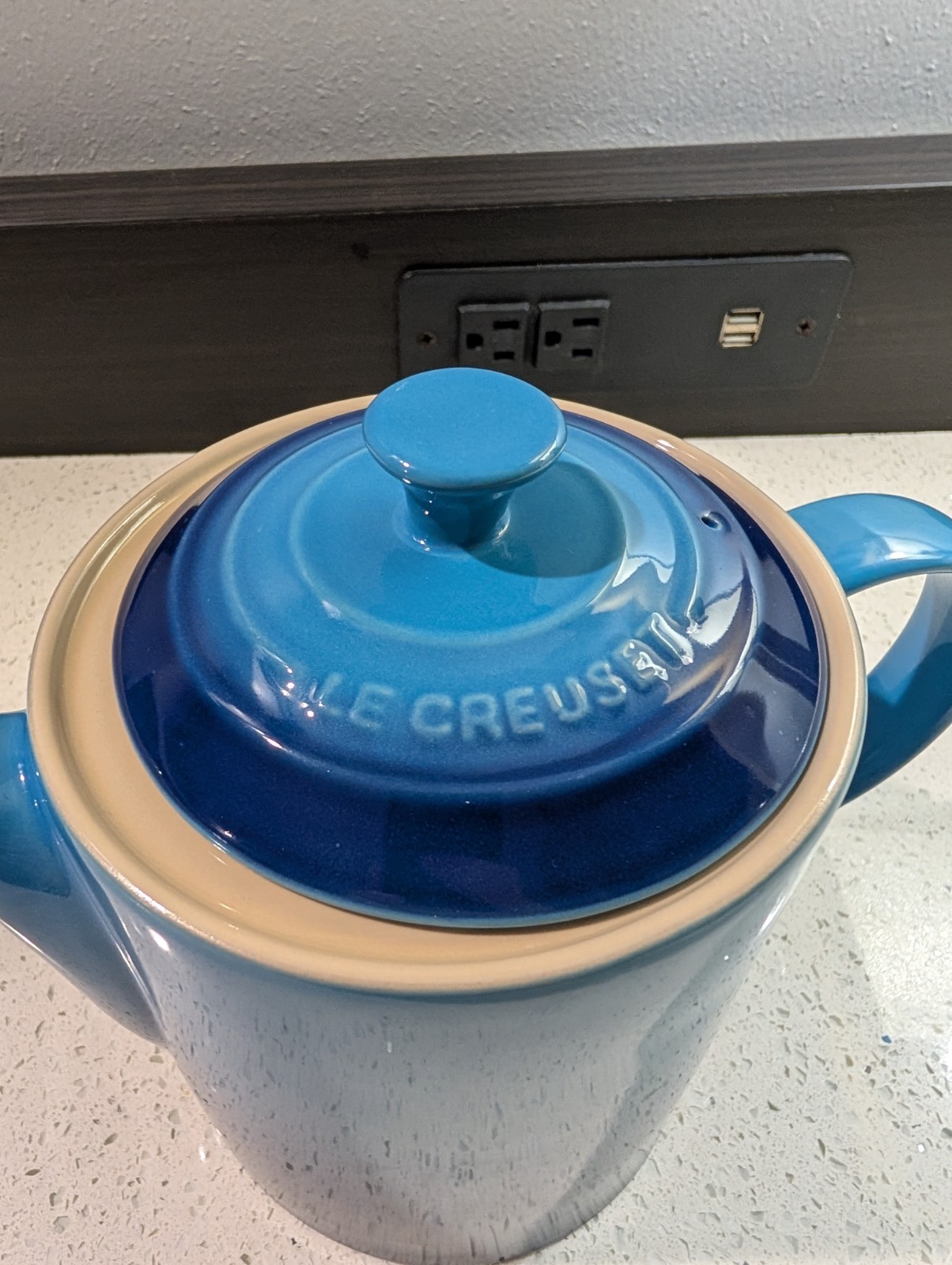 Le Creuset Grand Teapot 1.3 L Azure Blue Blueberry Stoneware NEW
