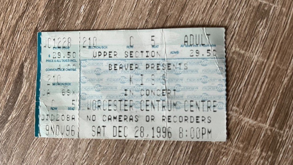 KISS - Dec 28 1996 Worcester Centrum Massachusetts TICKET STUB - Reunion Tour