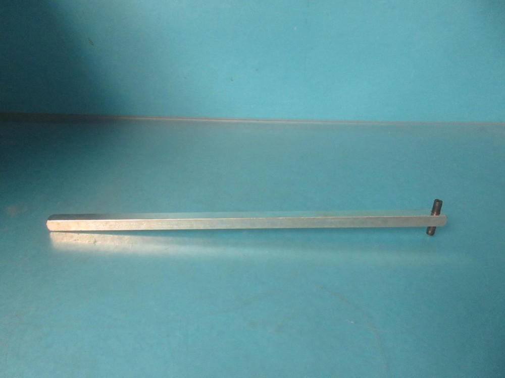 Lovato Electric GEX7305 Door Coupling Extension 305mm
