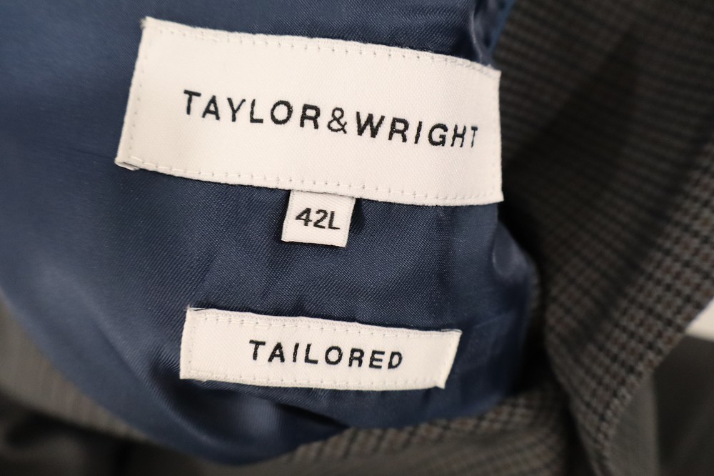 Taylor & Wright Tailored Check Suit 42L 42W Dark Grey