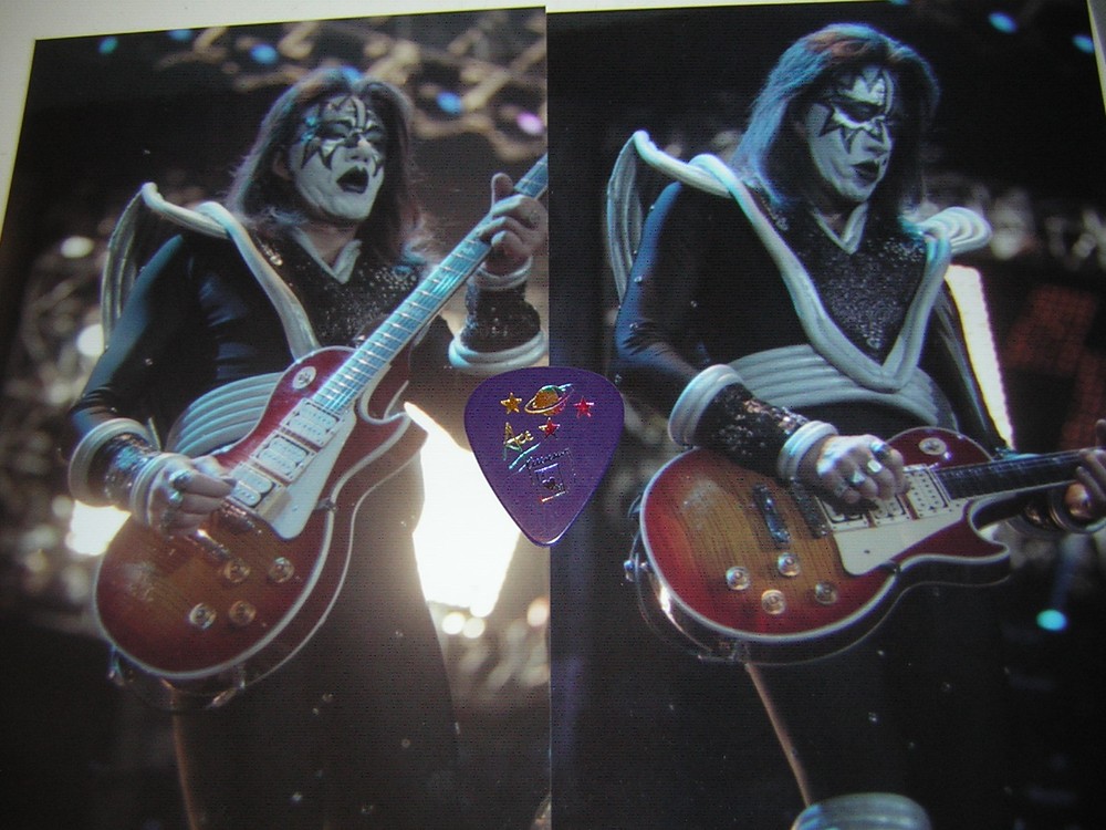 KISS ACE FREHLEY GUITAR PICK CITY QUEBEC CANADA 9/20/2000   W/UNPUB.PHOTOS
