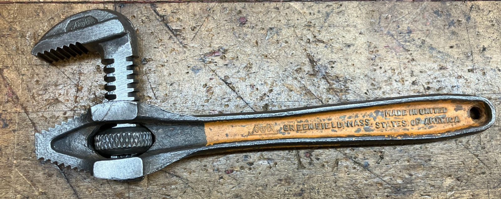 GTD Little Giant 8" Reversible Jaw Pipe Wrench Clean One