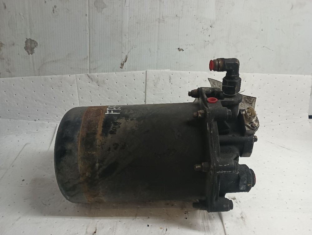 Bendix AD-9 Air Dryer/Water Separator  (12058308