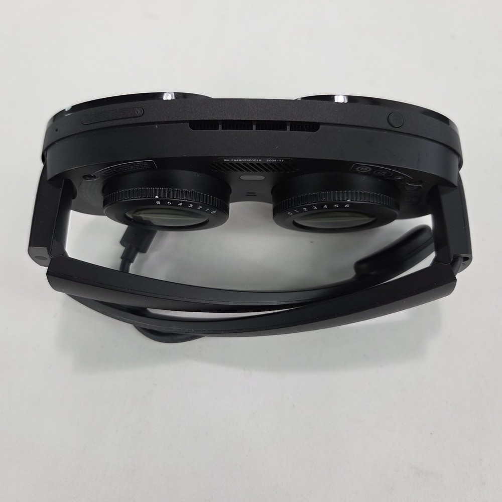 HTC Vive Flow Virtual Reality VR Headset Glasses w/ Controller