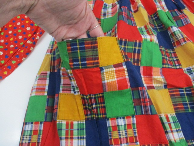 Pilgrim Pioneer Costume Girl Colonial Prairie Dress Apron Bonnet Floral Plaid