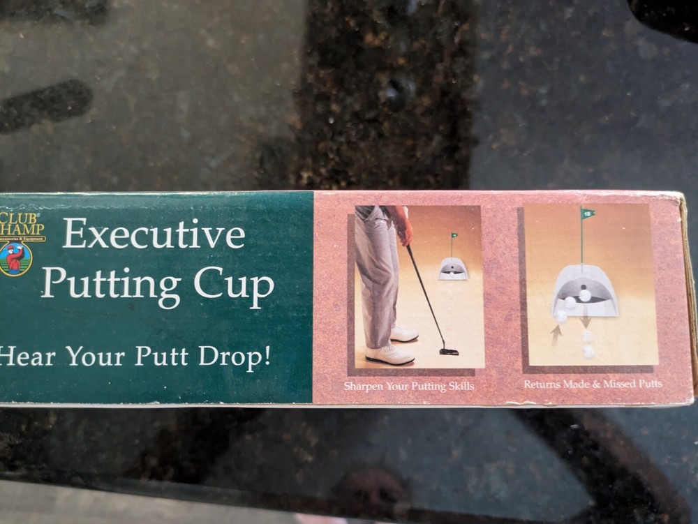 Club Champ Chip Executive Putting Cup