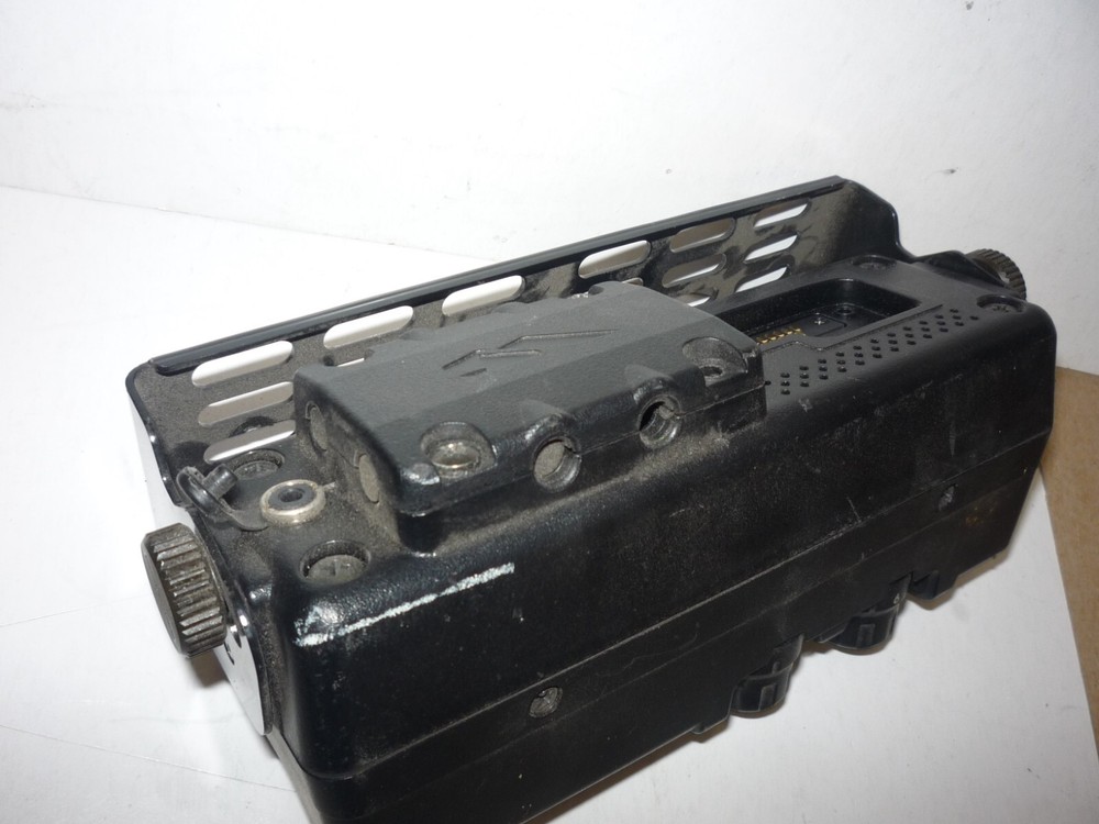 VERTEX STANDARD 2-WAY RADIO HEAD UNIT - UNTESTED