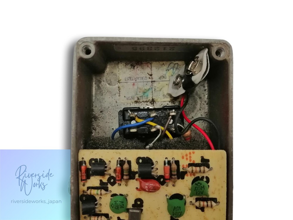 MXR Dyna Comp Script Compressor Effects Pedal JP
