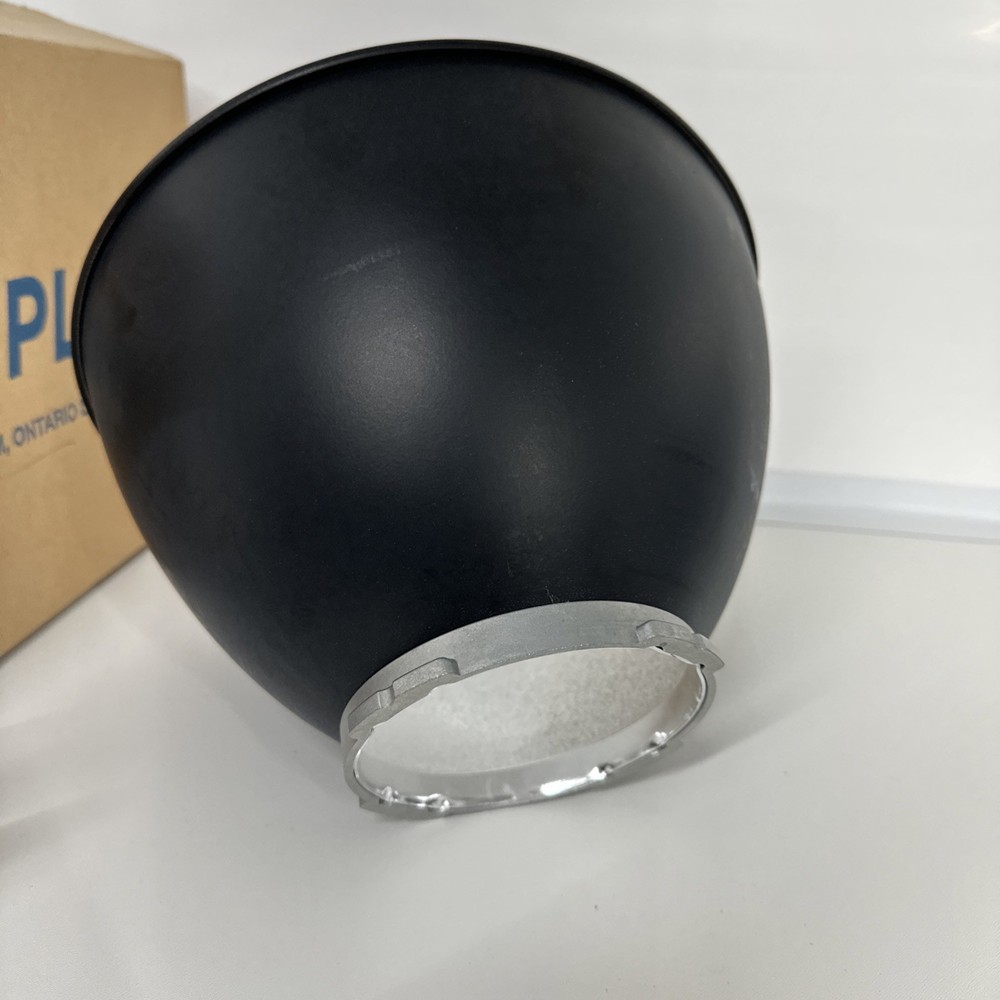 Multiblitz Rinos -3 Light Reflector NEW