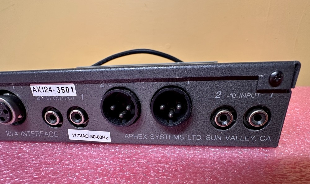 Aphex Model 124 10/4 Audio Level Interface