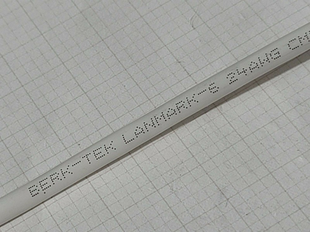 Berk-Tek 24/4P LANmark 6 CAT6 Plenum U/UTP Network Cable CMP White /100ft