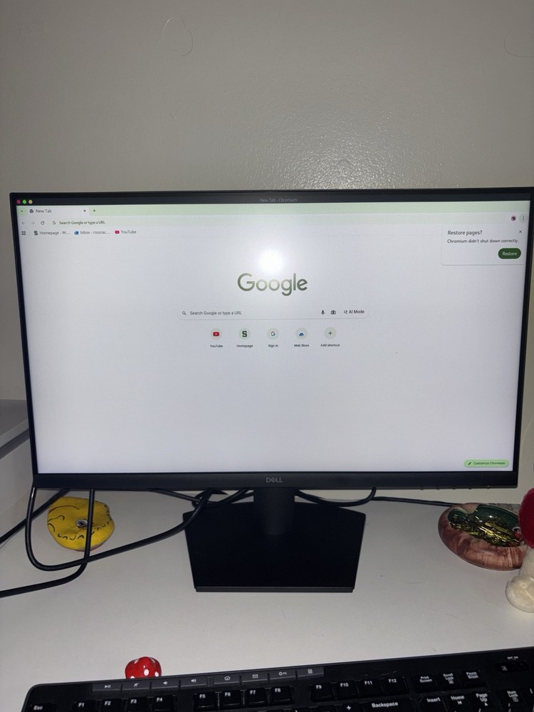 Gaming/ work set up- two monitors and mouse