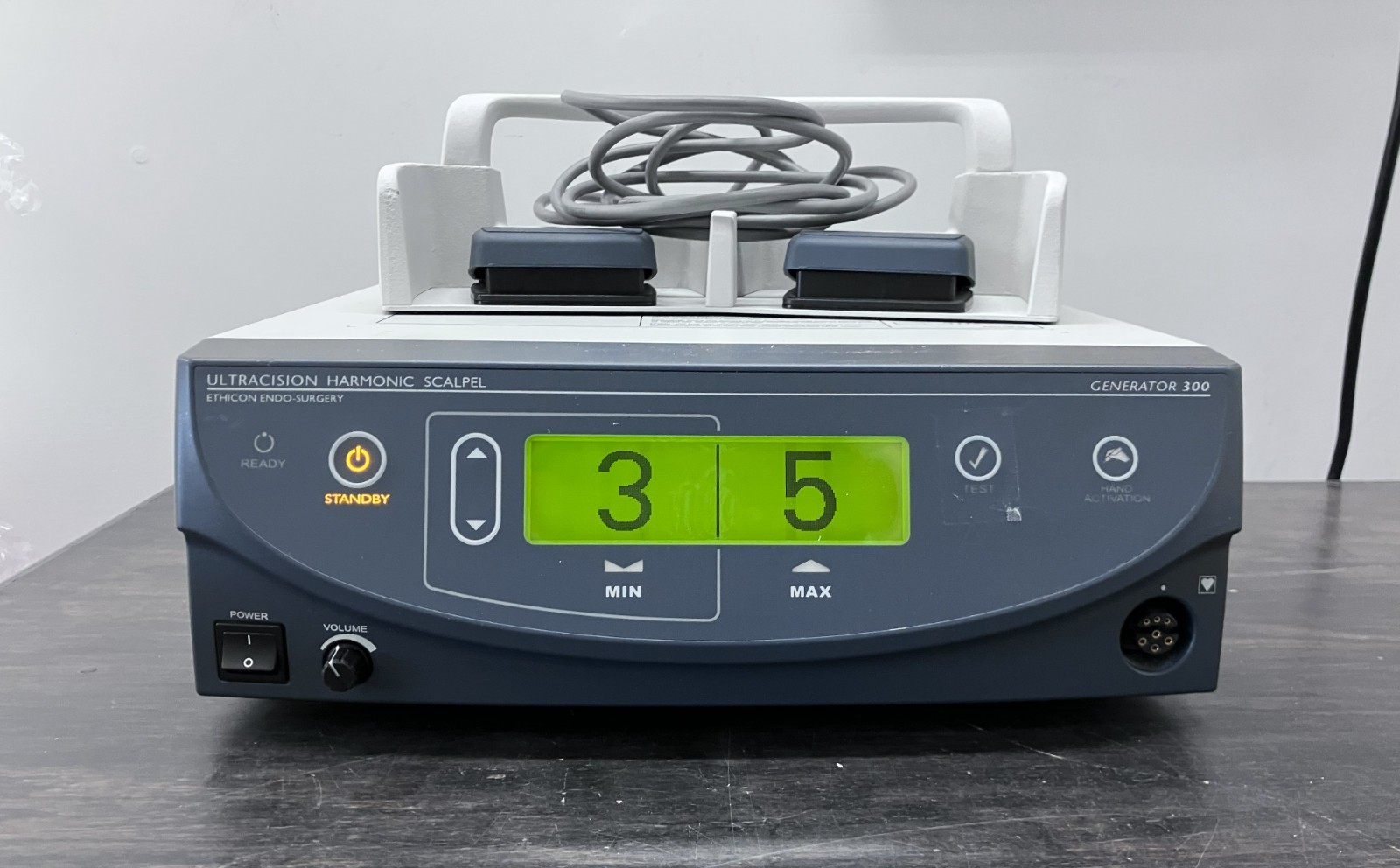 J & J GEN300 Ultrasonic Harmonic Scalpel Generator 04 w/ Footswitch & Handpiece