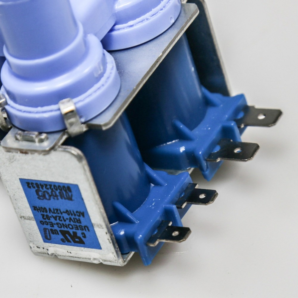 615235 BOSCH VALVE