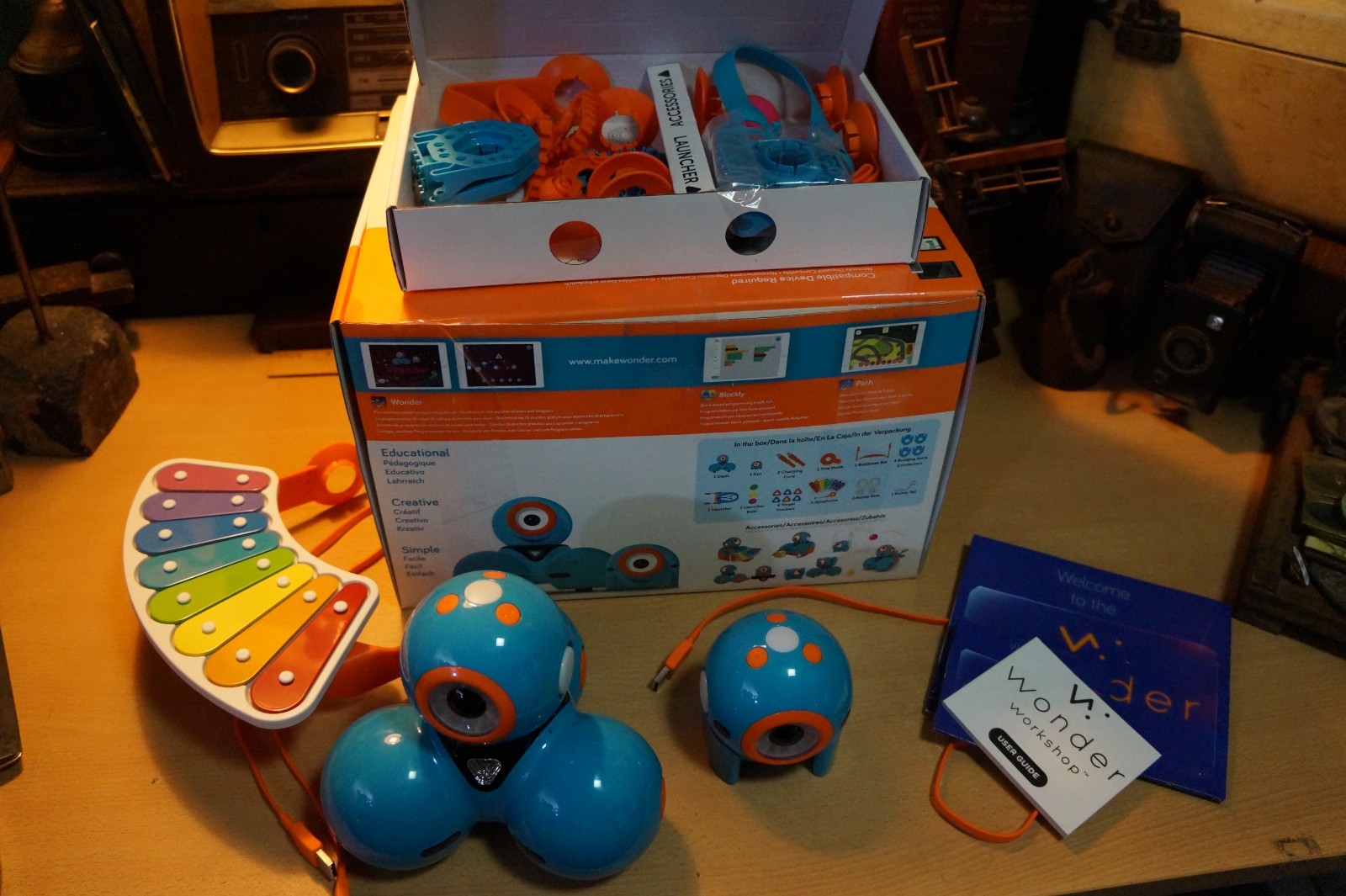 Wonder Workshop Dot and Dash Robot Wonder Pack, Coding Robots for Kids, PARTS!