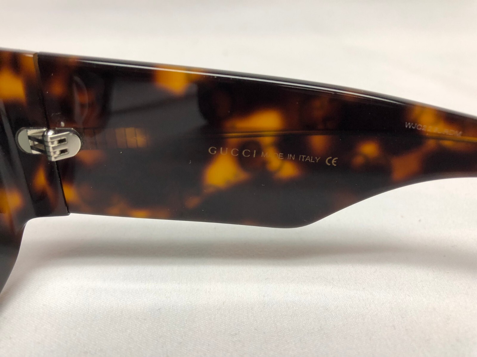 Authentic New Gucci tortoise Square Women's Sunglasses GG0980S Gray Lens