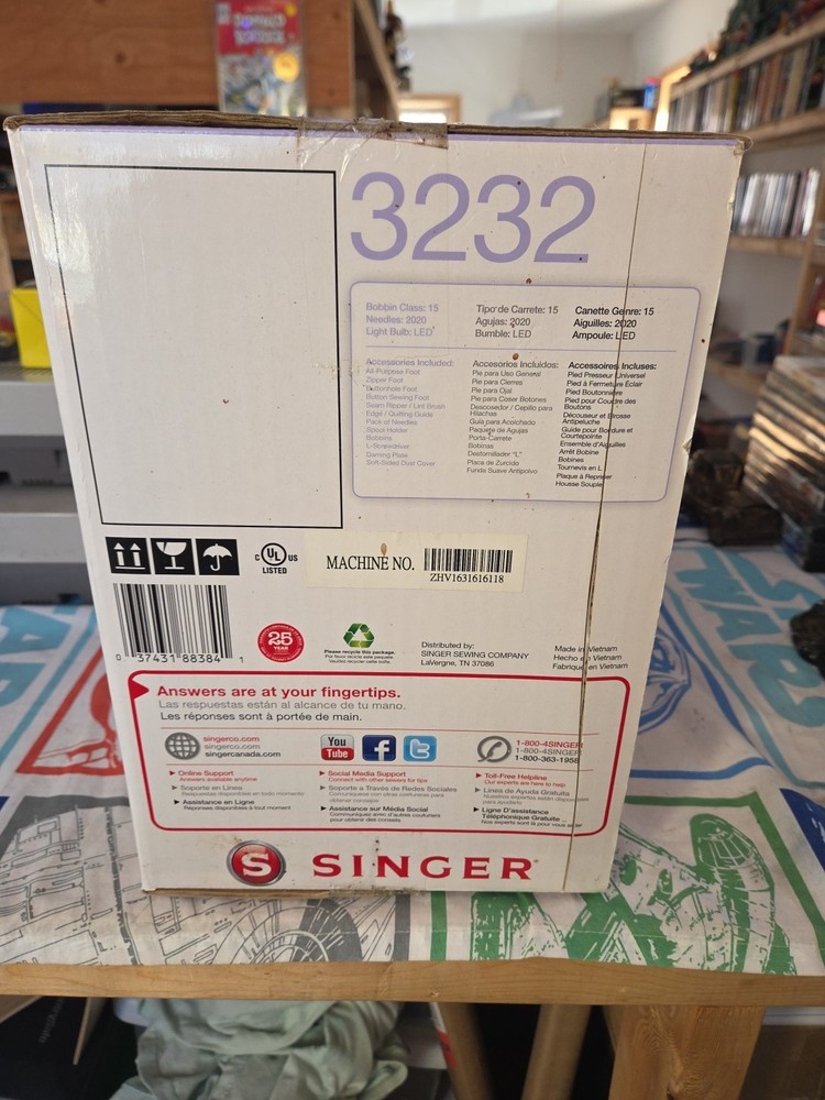 Singer Simple 3232 Sewing Machine Automatic Needle Threader 110 Stitch - NEW