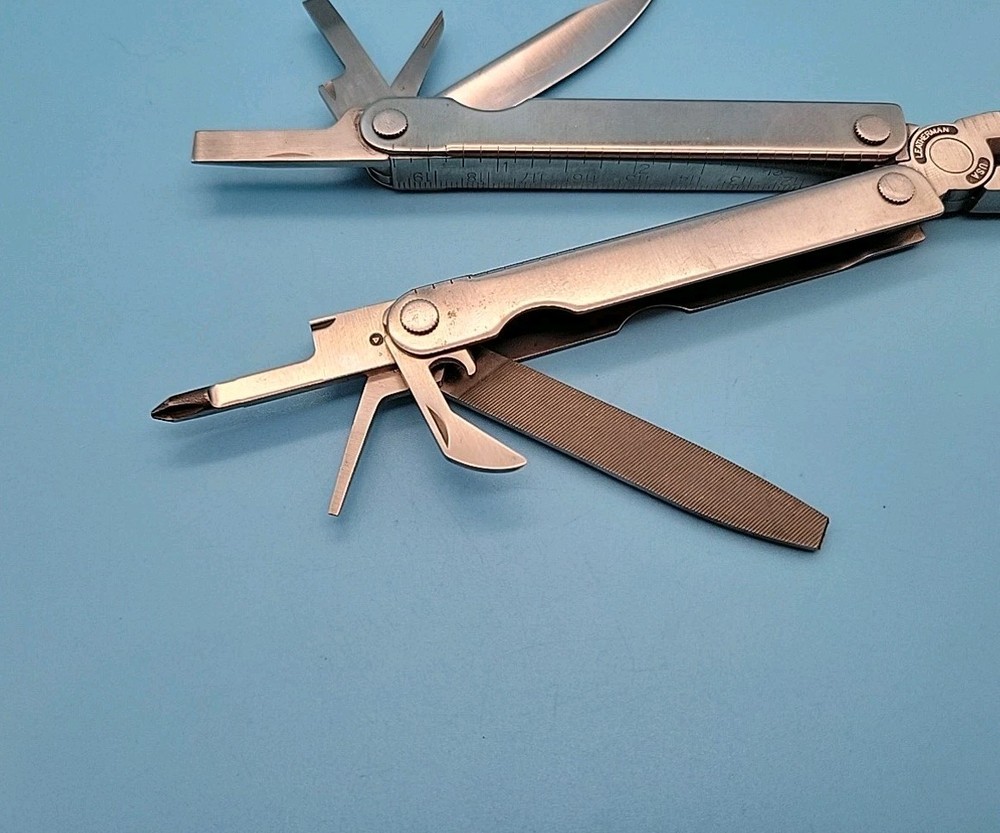 Leatherman PST Multi-Tool - Pliers, Knife, File, Screwdrivers - No Date Code