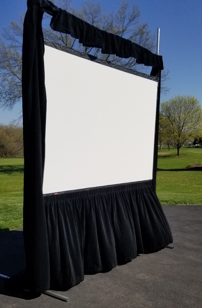 120" Draper Ultimate Folding Screen Portable Folding Screen CineFlex White XT700