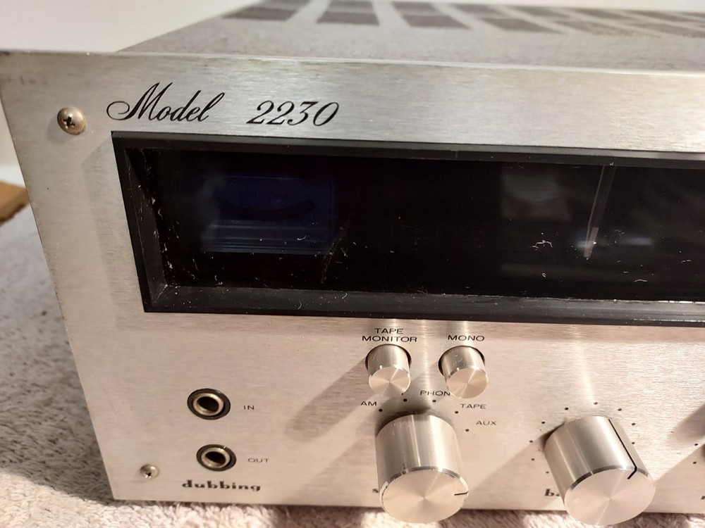 MARANTZ MODEL 2230-- NEAR MINT--