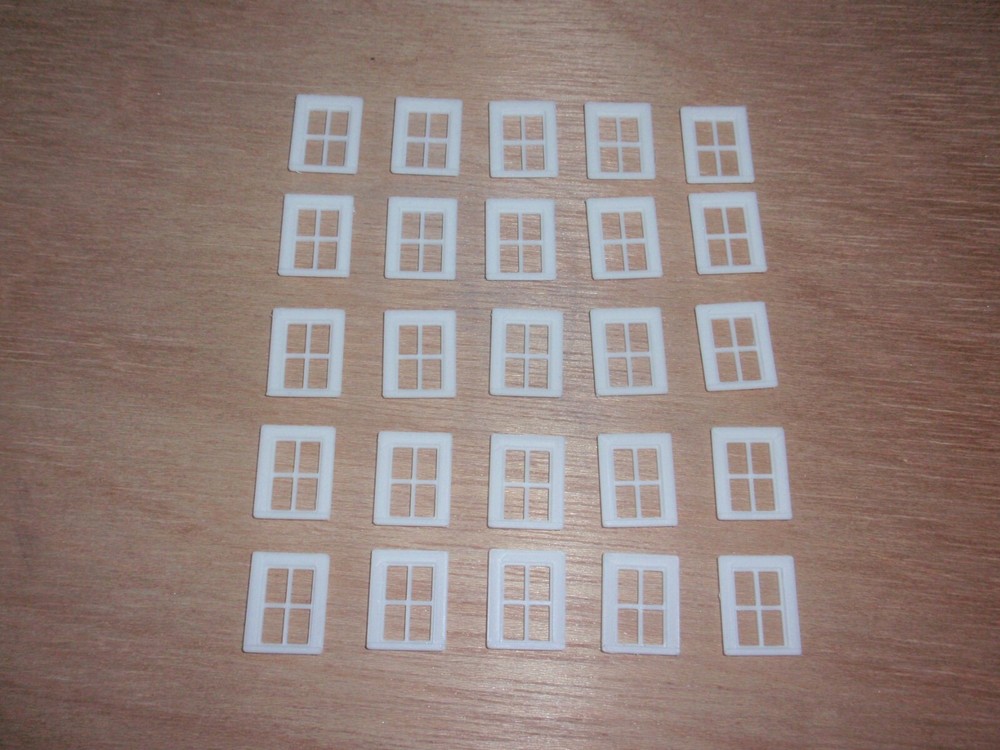 Nickdo3D -  O Scale 4 Pane Windows - 25 Pack - WHITE