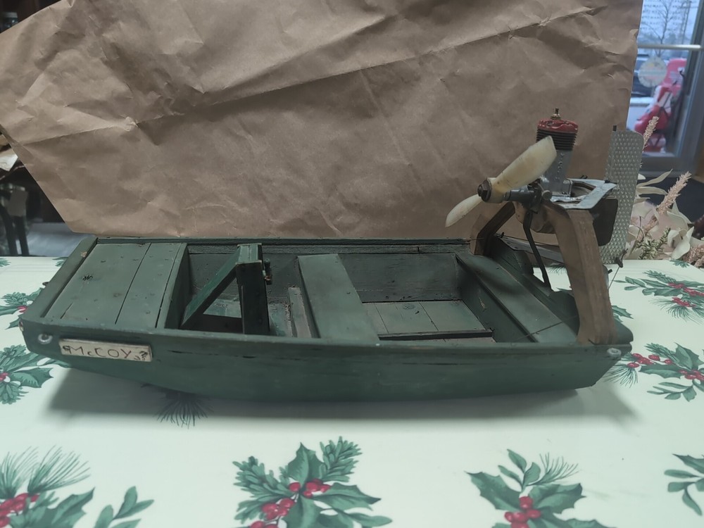 Vintage McCoy Tether Boat model airplane engine car Hydroplane