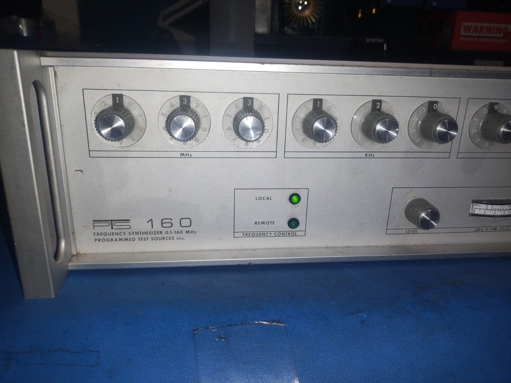 PROGRAMMED TEST SOURCES PTS 160 FREQUENCY SYNTHESIZER ~ PTS160
