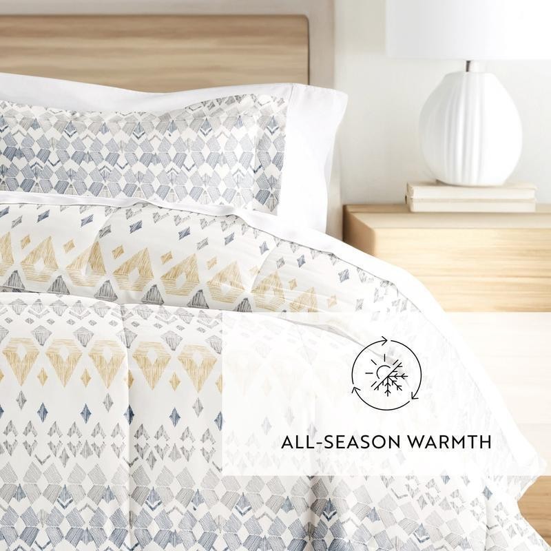 Lightweight Down Alternative Comforter Set Hypoallergenic Microfiber Soft Warmth