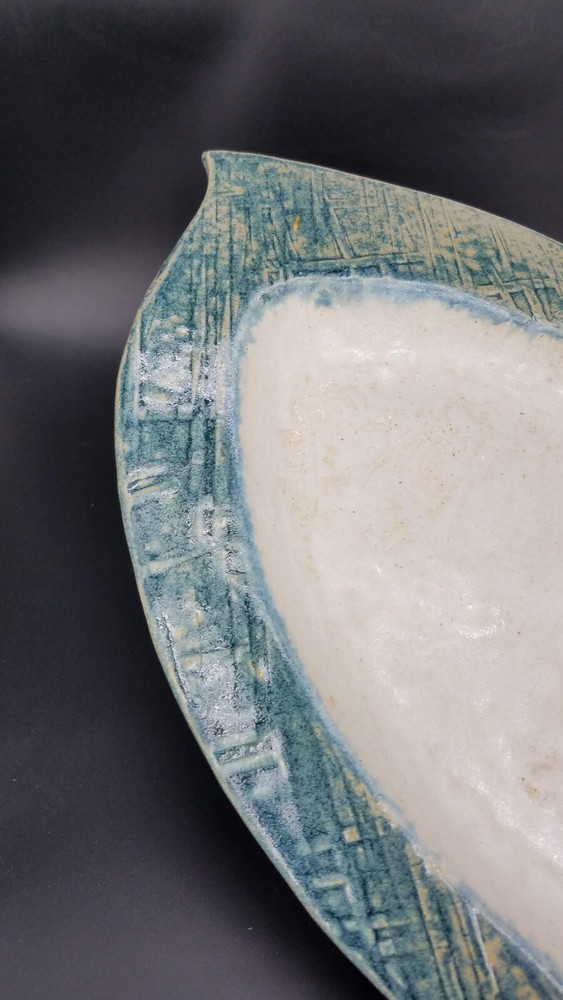 Handmade Studio Pottery Textured Blue Leaf Shaped Serving Plate Platter Tray EUC