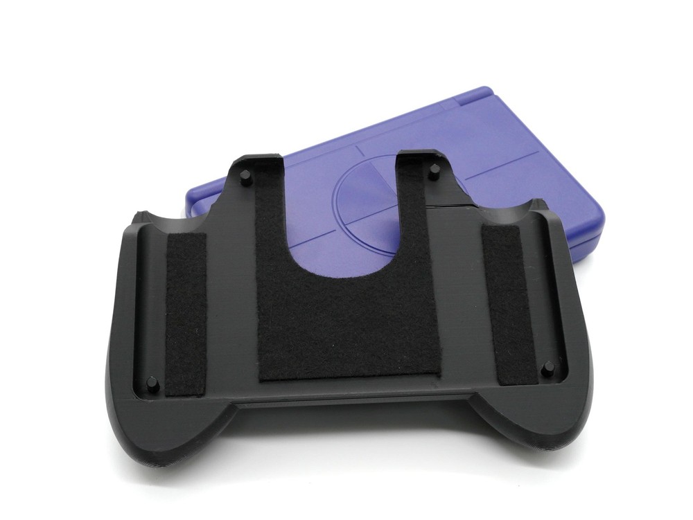 Retroid Flip 2 Grip Felt Lined Ergonomic Snap On 3D Printed Console Cover