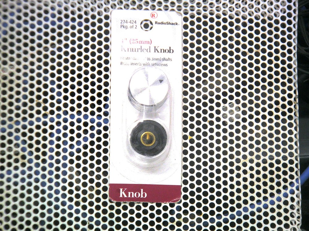 RadioShack Silver-Tone Knurled Knobs (2-Pack)