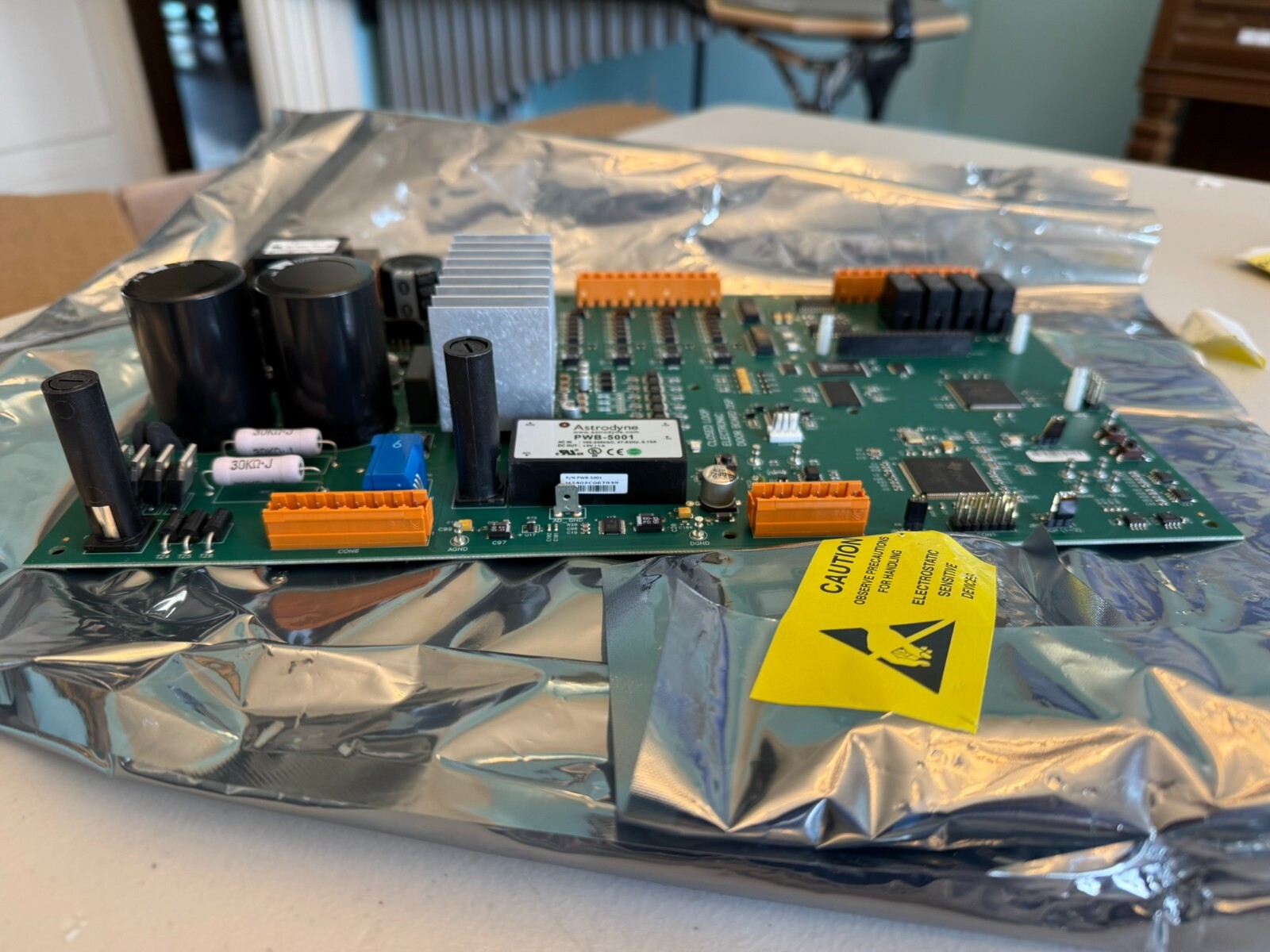 ThyssenKrupp Elevator 6300ABN3 Closed Loop Electronic Door Board w/6300HL1 New