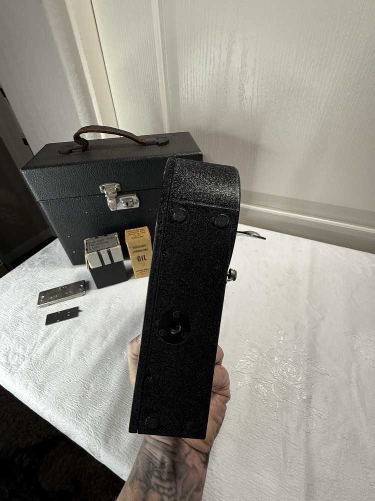 Cine-Kodak Model E Camera w/ Case, Splicer & Oil – Untested, Broken Latch