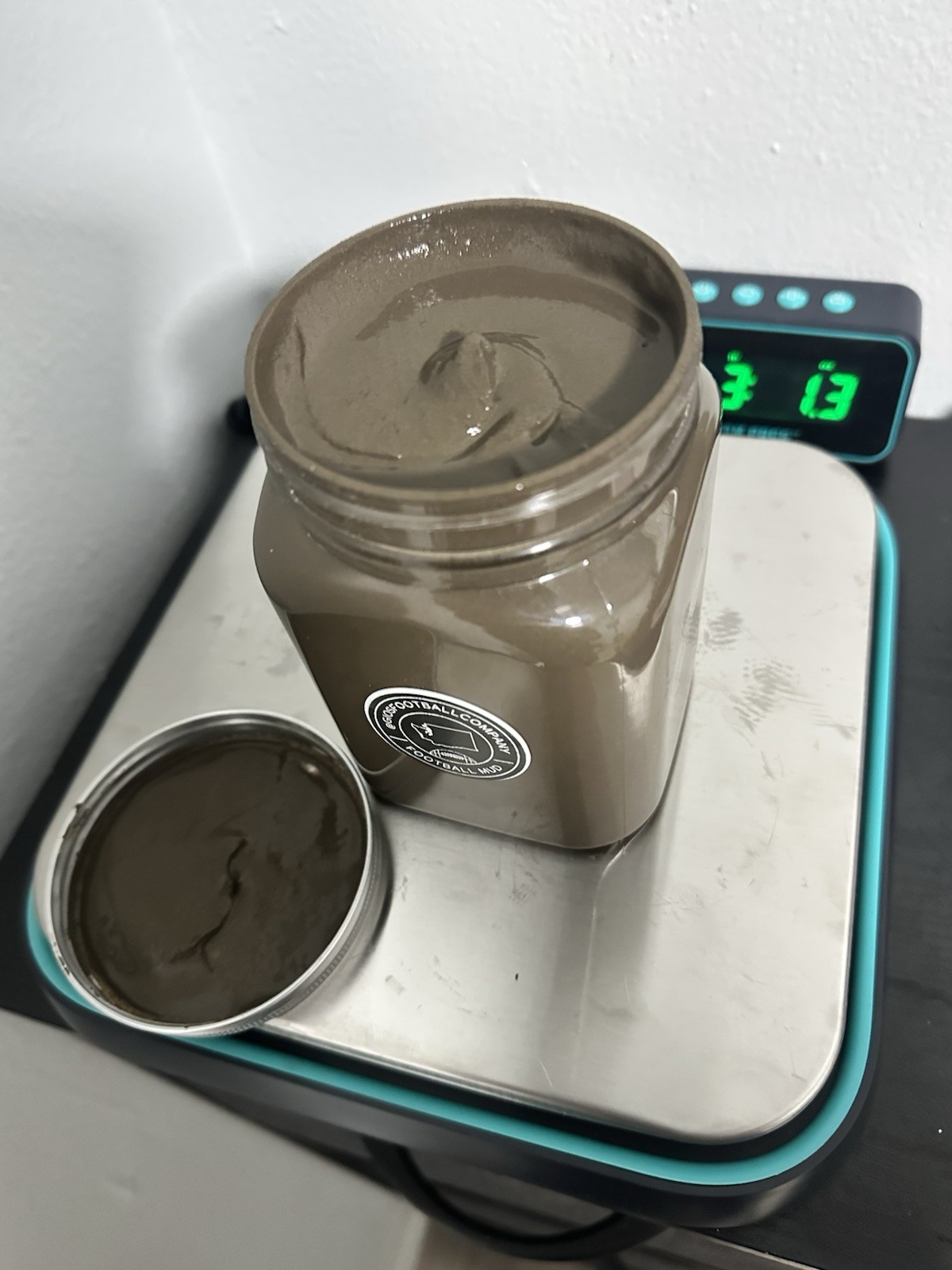 Football Mud (Gios Football Company) 2.75Lbs (Pounds) Same Day Shipping!